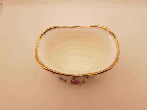 1970`s Royal Albert TENDERNESS Sugar Bowl  70mm high x 117mmx95mm