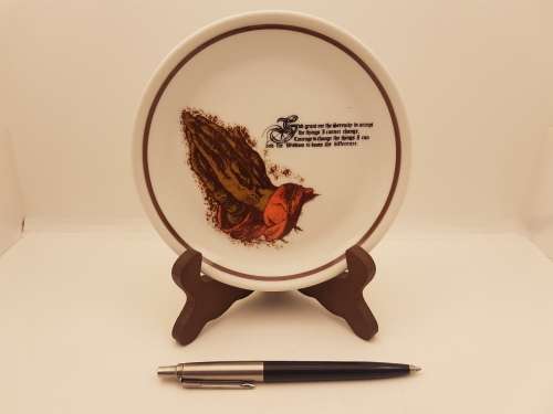 a Small Royal Decor Hand Decorated Plate 145mm