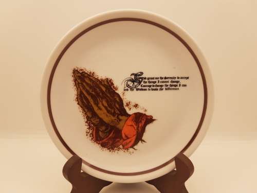 a Small Royal Decor Hand Decorated Plate 145mm