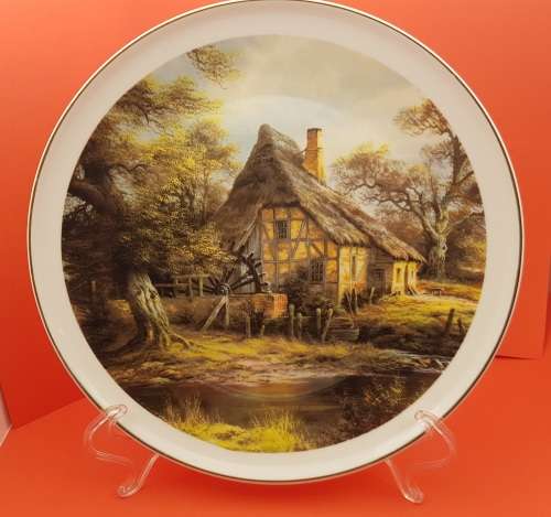 Beautiful Wall Plate 258mm-