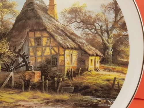 Beautiful Wall Plate 258mm-