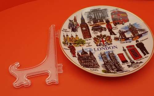 Lambert Souvenirs Medium size Fine Porcelain Plate LONDON with Stand still in box -153mm