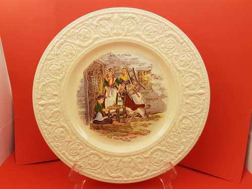 Vintage Crown Devon Fieldings Cries of London Plate -'' Old Chairs to Mend ''-Hand Painted England
