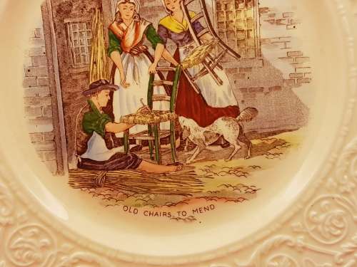 Vintage Crown Devon Fieldings Cries of London Plate -'' Old Chairs to Mend ''-Hand Painted England
