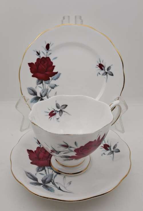 Vintage Royal Albert Bone China `Sweet Romance` Trio -see condition