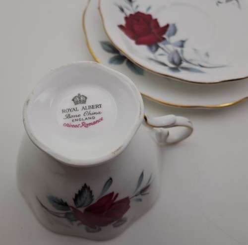 Vintage Royal Albert Bone China `Sweet Romance` Trio -see condition