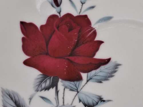 Vintage Royal Albert Bone China `Sweet Romance` Trio -see condition