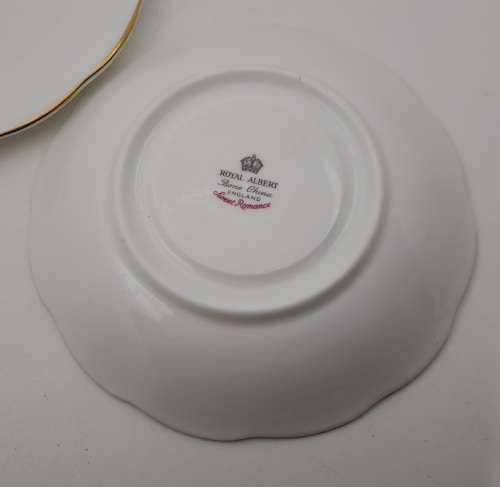 Vintage Royal Albert Bone China `Sweet Romance` Trio -see condition