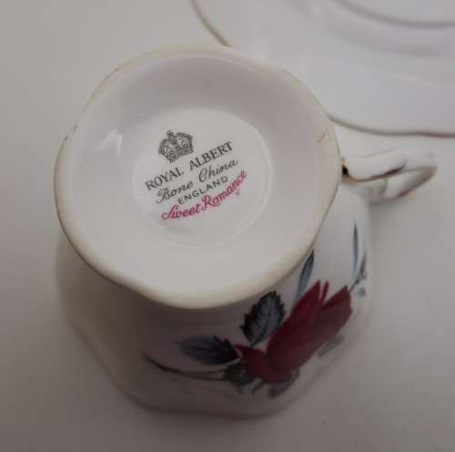 Vintage Royal Albert Bone China `Sweet Romance` Trio -see condition