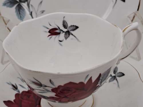 Vintage Royal Albert Bone China `Sweet Romance` Trio -see condition