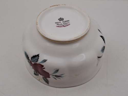 Vintage Royal Albert Bone China `Sweet Romance` Sugar Bowl  -Gold trim have some wear