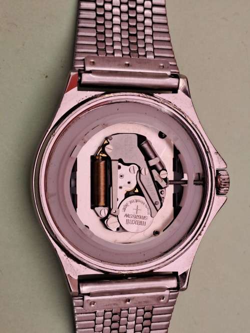 Pre-owned Vintage  Quartz  watch -working with New Battery- Mercedes