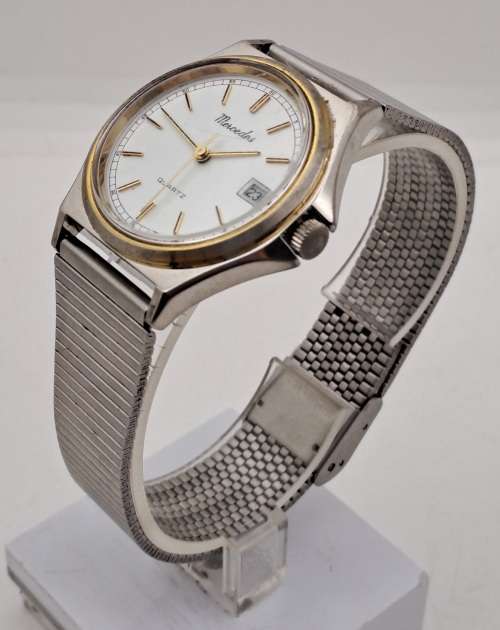 Pre-owned Vintage  Quartz  watch -working with New Battery- Mercedes