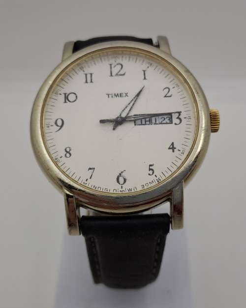 Pre-owned Vintage Timex Indiglo Quartz Mens Watch -Working-New Lithium Battery