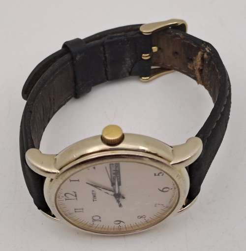 Pre-owned Vintage Timex Indiglo Quartz Mens Watch -Working-New Lithium Battery