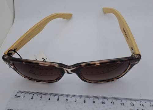 Tomato Sunglasses  5052 53017-135  (un-used)