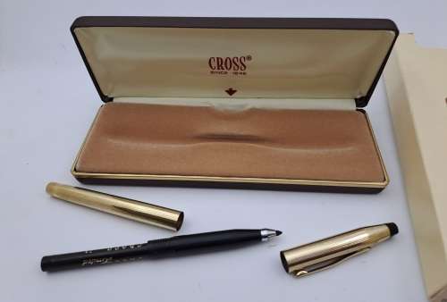 Vintage 10kt Rolled Gold CROSS pen in Case (Need new refill) soft tip
