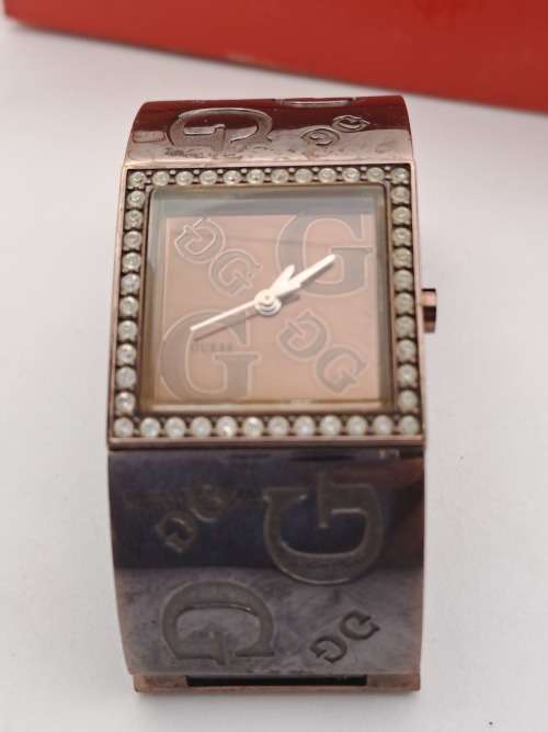 Pre-owned Ladies Guess Quartz Watch -Japan Movement still In Box (New Battery)