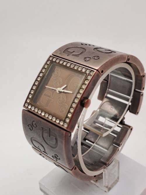 Pre-owned Ladies Guess Quartz Watch -Japan Movement still In Box (New Battery)