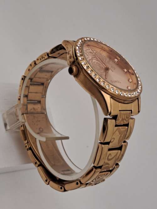 Pre-owned  Ladies Tempo Quartz Watch -Alloy Collection -working (one stone missing)