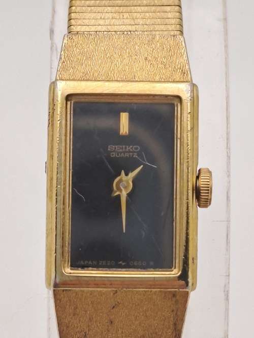 Pre-owned Vintage 1980's SEIKO Mechanical Ladies watch -Working   face=12x24mm,