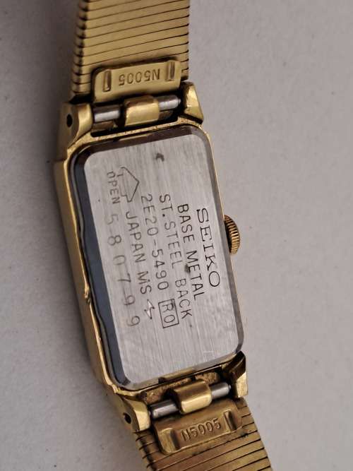 Pre-owned Vintage 1980's SEIKO Mechanical Ladies watch -Working   face=12x24mm,
