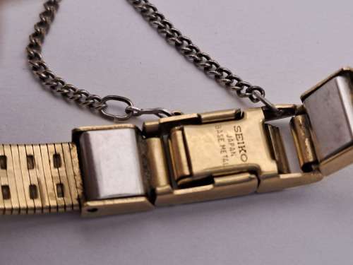 Pre-owned Vintage 1980's SEIKO Mechanical Ladies watch -Working   face=12x24mm,