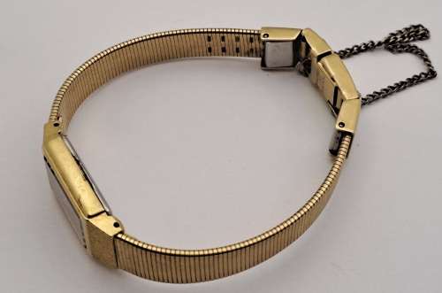 Pre-owned Vintage 1980's SEIKO Mechanical Ladies watch -Working   face=12x24mm,