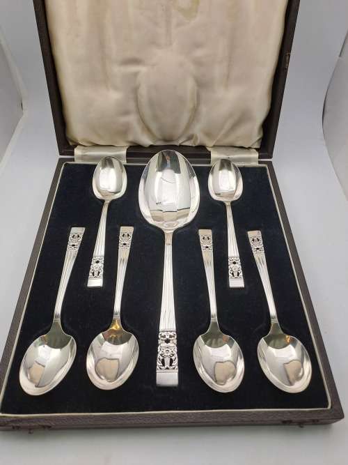 Vintage Community Silver Plate 7pc Spoon Set Rd 814934 (Large Spoons) In Box