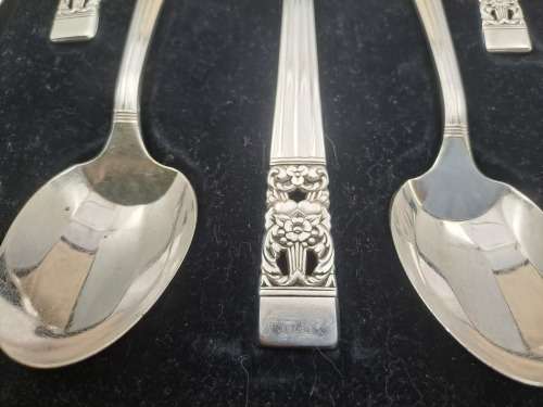 Vintage Community Silver Plate 7pc Spoon Set Rd 814934 (Large Spoons) In Box
