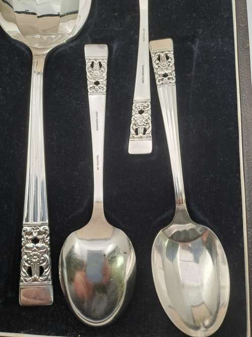 Vintage Community Silver Plate 7pc Spoon Set Rd 814934 (Large Spoons) In Box
