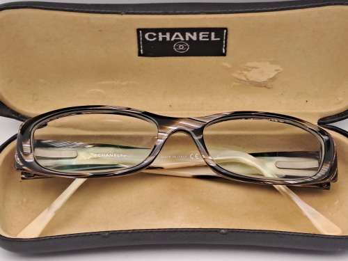 Pre-owned Chanel reading Glasses 3119-H c,944 50 U 16 135 in Case Made in Italy