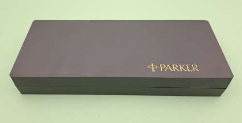 Pre-owned - 3 Parker Arrow set , Fountain Pen,ball pen and Pencil set -In Case