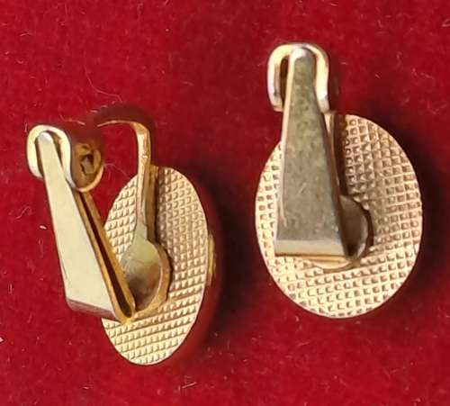 Vintage Cameo earrings  12x8mm