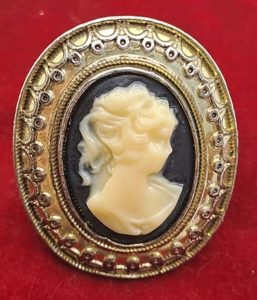 Vintage Cameo Ring 40x32mm inside diameter is 15mm