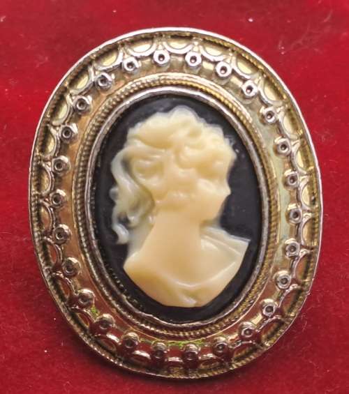 Vintage Cameo Ring 40x32mm inside diameter is 15mm