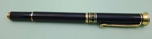 Pre-owned Pierre Cardin Fountain Pen with Iridium Nip  - Need a  Cartridge  .-Made in Germany