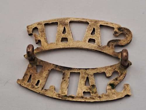 Vintage South African AirForce /Suid Afrikaanse Lugmag SAAF/SALM Shoulder Title