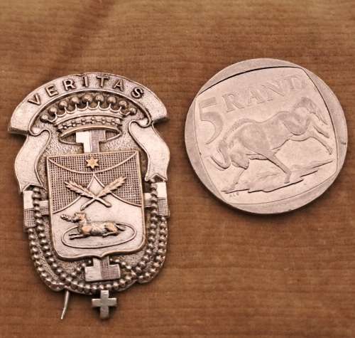 Vintage Viritas badge?