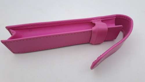 Pink Parker Vector Fountain Pen in Leather Pouch -Unused - need ink Cartridge
