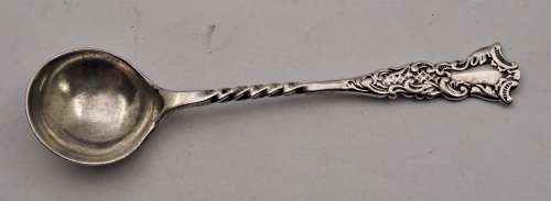 Antique 1877 Hallmarked Birmlingham Sterling Silver small Spoon 75mm -6 Gram