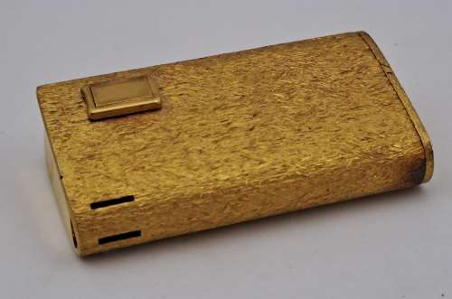 Pre-owned Gold tone Ronson Lighter made in France -(Not tested -need gas )