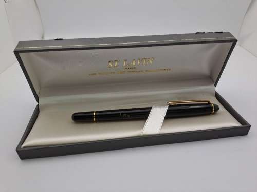 Pre-owned  ST.Lavin Ball pen  -Paris-Personalised THE CAP DOES NOT FIT TIGHT In Case
