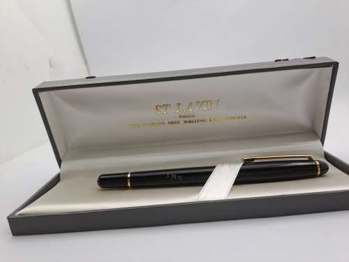 Pre-owned  ST.Lavin Ball pen  -Paris-Personalised THE CAP DOES NOT FIT TIGHT In Case