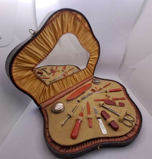 Antique Vanity set in Case -Made in Sheffield England 250mmx357mmx46mm