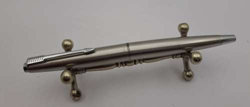 Pre-owned Parker Fountain Pen made in England (Ink Tested)