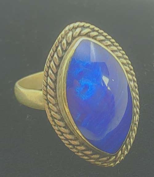 Pre-owned Vintage  sterling Silver (.925)Ring with blue stone