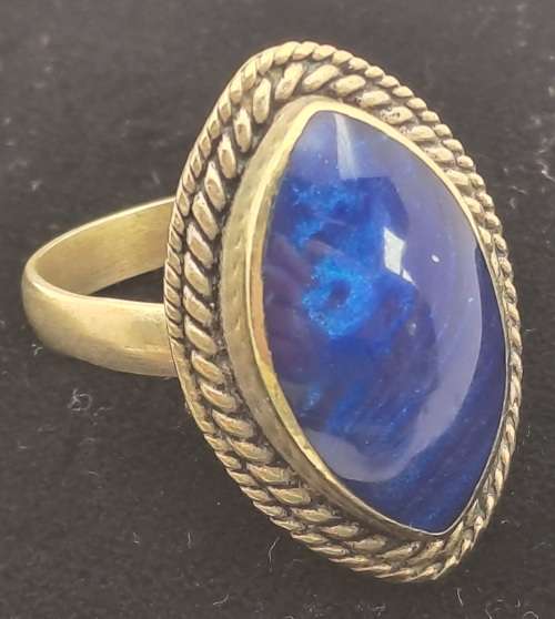 Pre-owned Vintage  sterling Silver (.925)Ring with blue stone