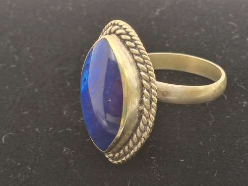 Pre-owned Vintage  sterling Silver (.925)Ring with blue stone