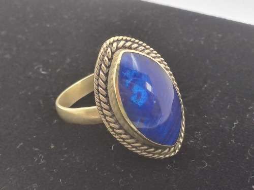 Pre-owned Vintage  sterling Silver (.925)Ring with blue stone